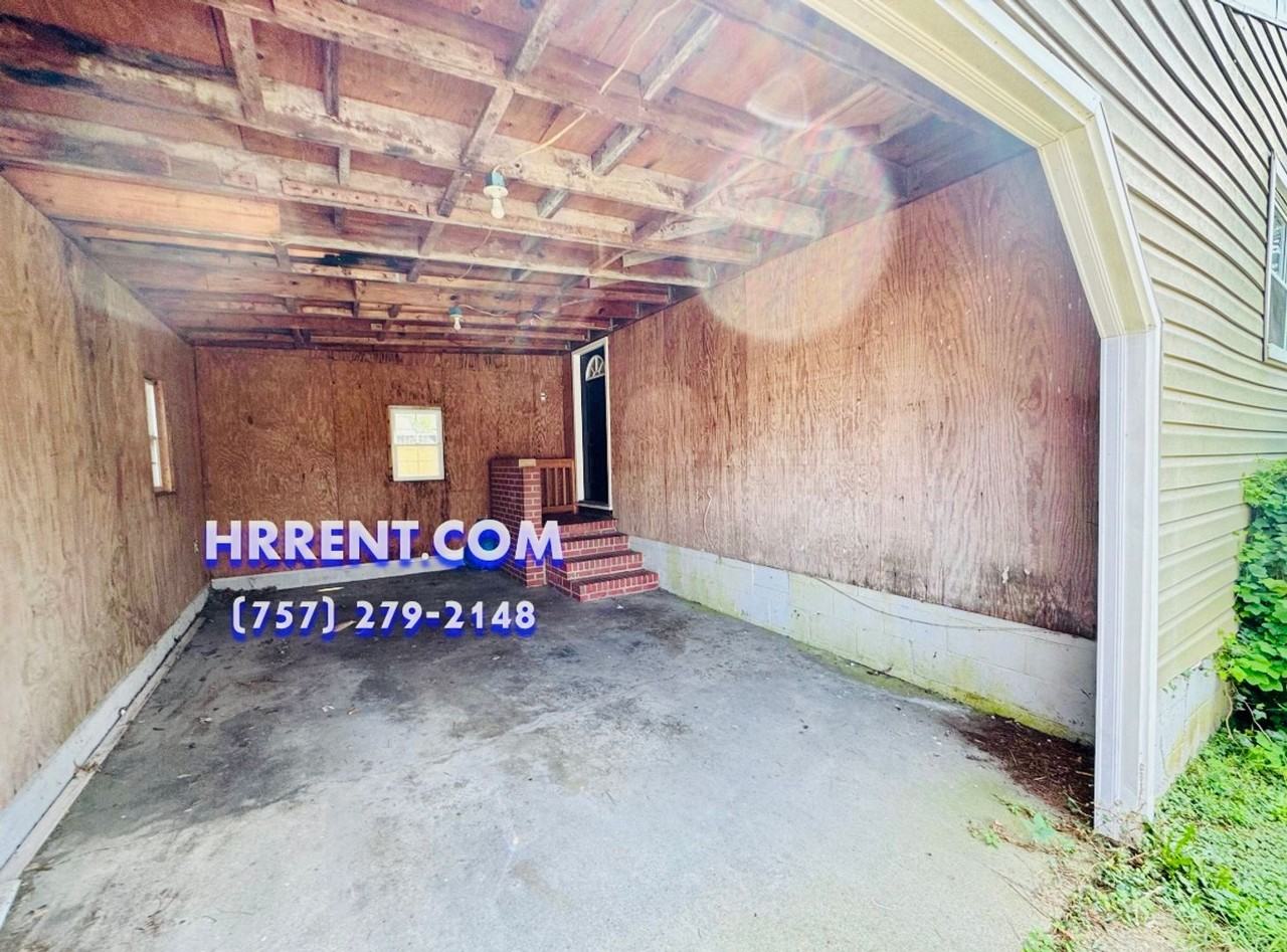 711 Dune St - Photo 2 of 16