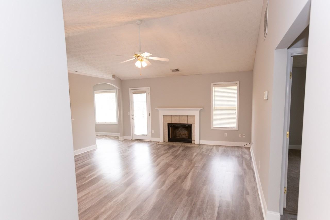 1030 Stone Shoals Ct - Photo 6 of 16