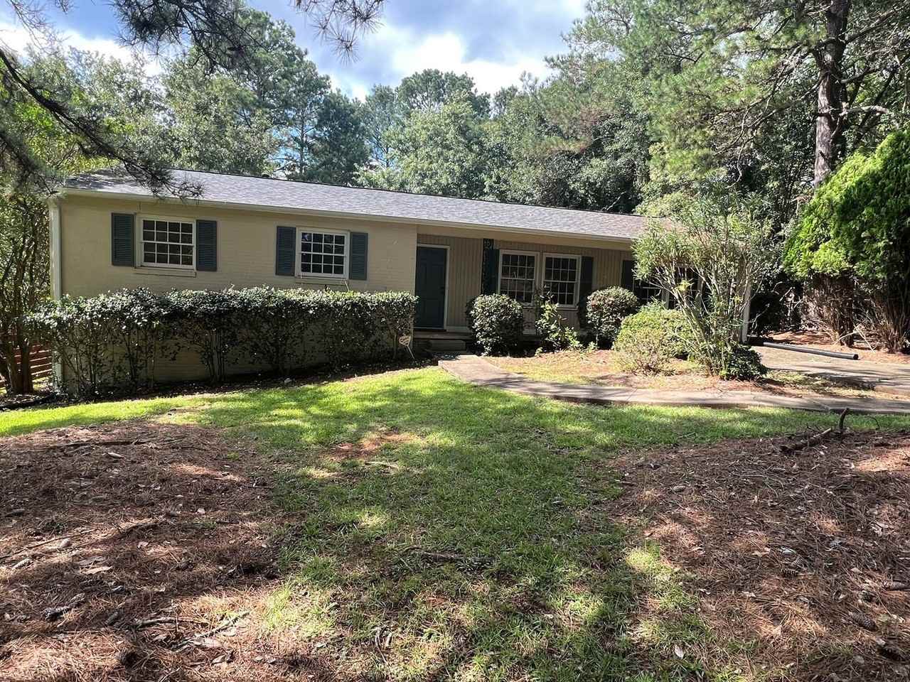 120 Sherwood Dr - Photo 2 of 19