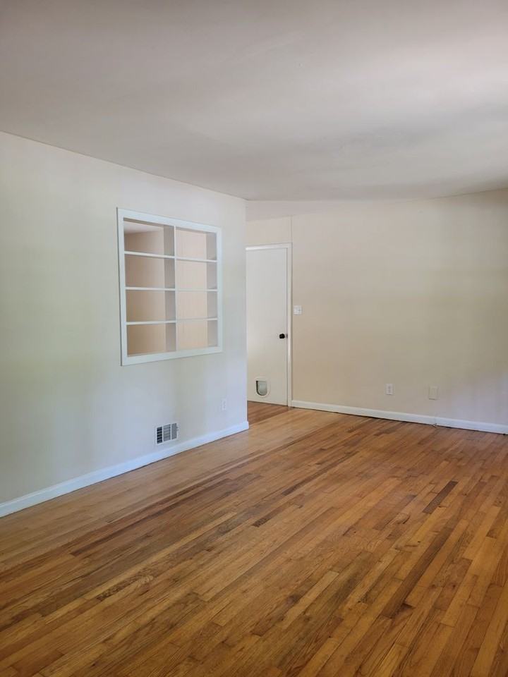 120 Sherwood Dr - Photo 4 of 19