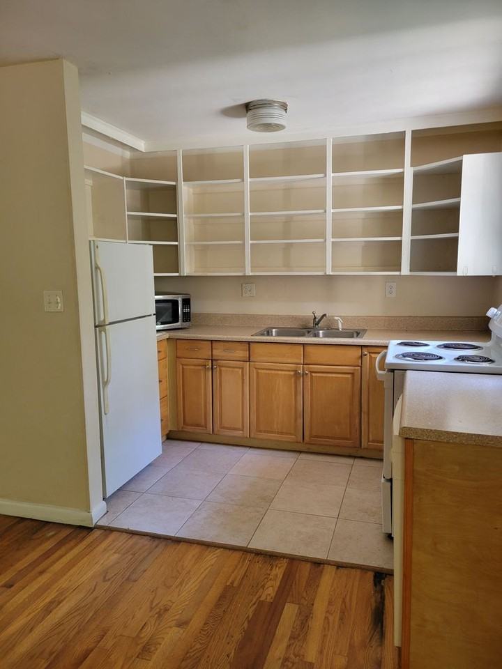 120 Sherwood Dr - Photo 7 of 19