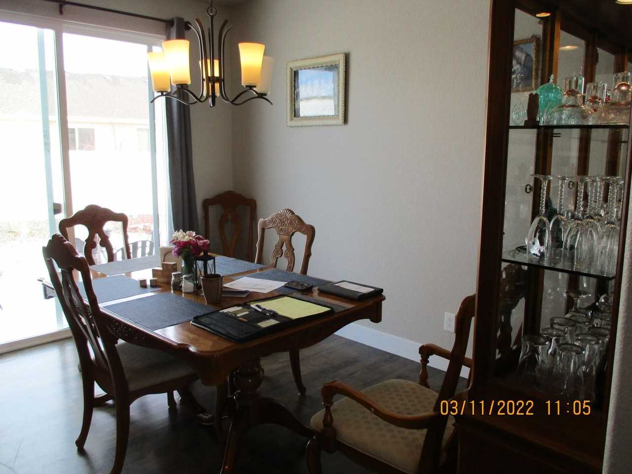 1504 Tundra Ave - Photo 3 of 14