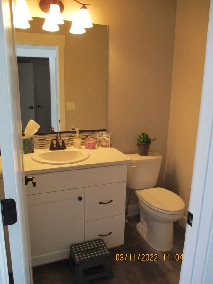 1504 Tundra Ave - Photo 7 of 14