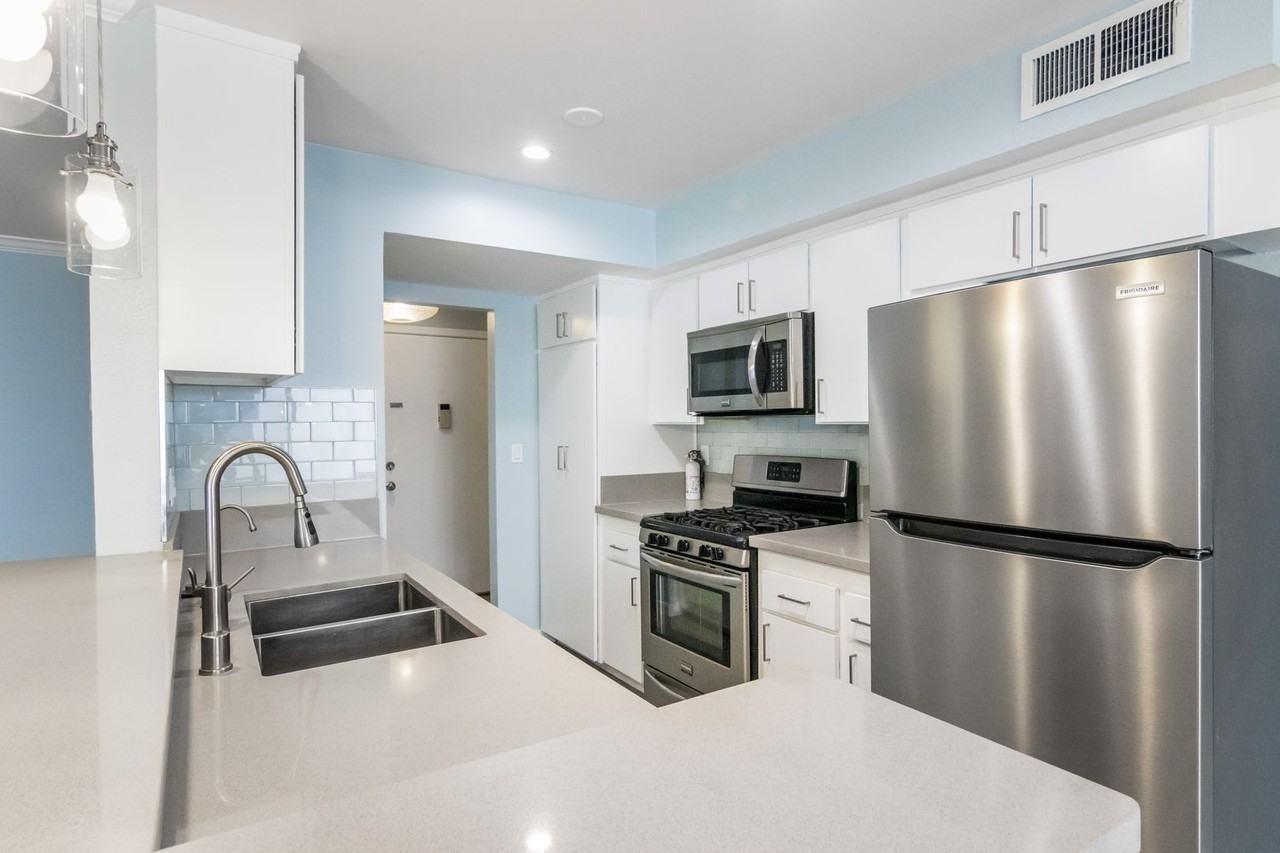 4520 Natick Ave #202 - Photo 6 of 11