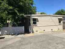 1092 Hawthorne Ave - Photo 1 of 1