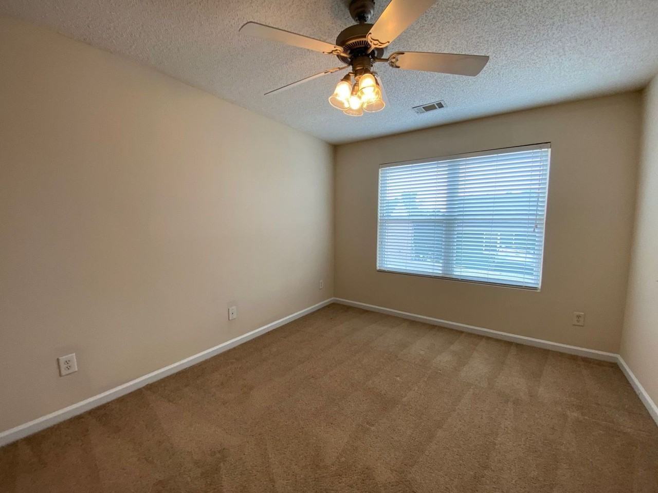 230 Katydid Drive - Photo 4 of 16