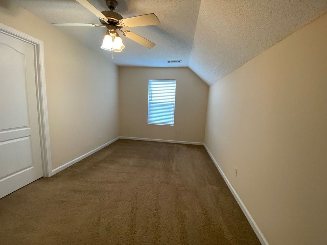 230 Katydid Drive - Photo 6 of 16