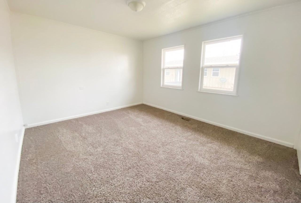 106 9th St #2 - Photo 6 of 10