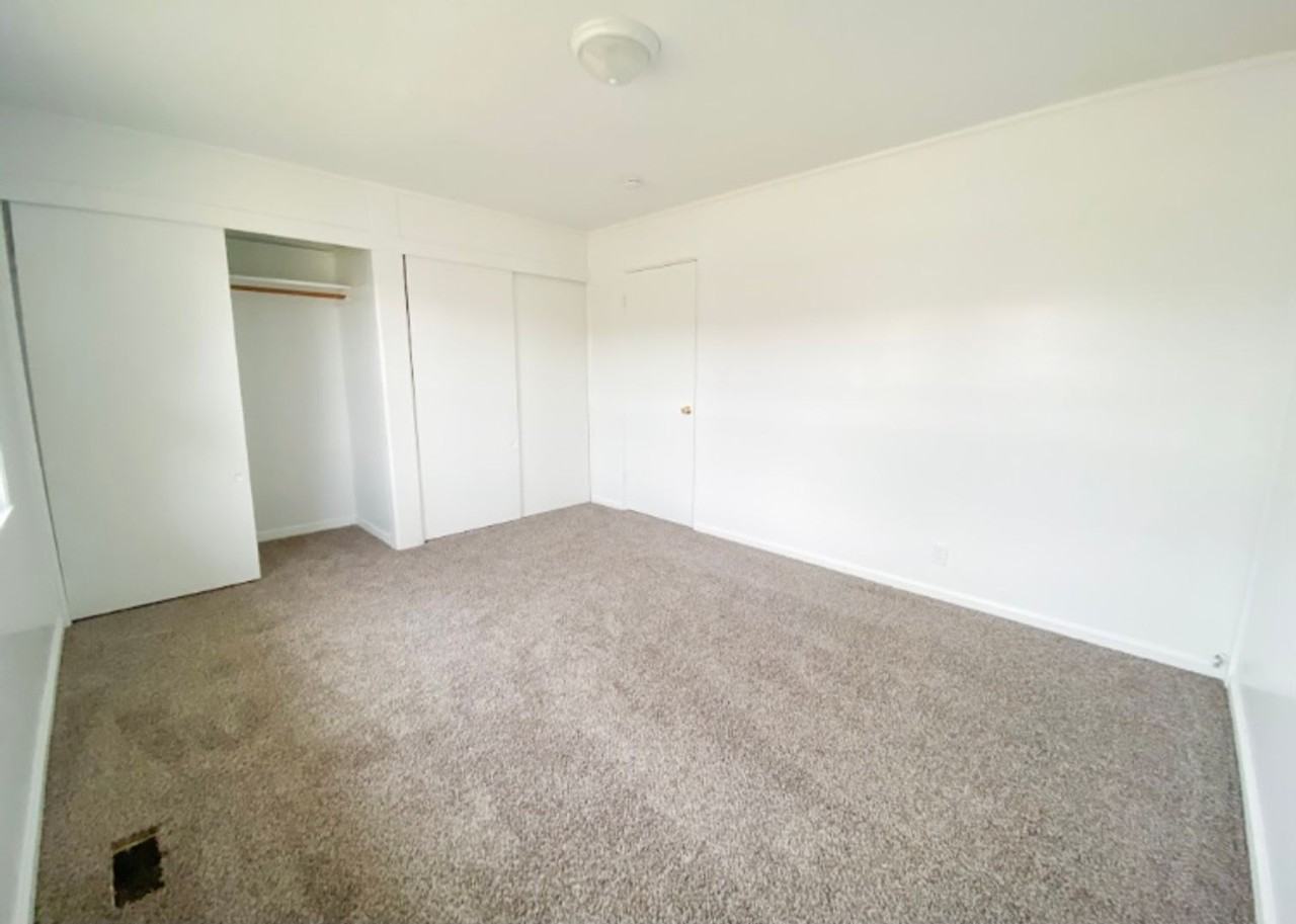 106 9th St #2 - Photo 7 of 10