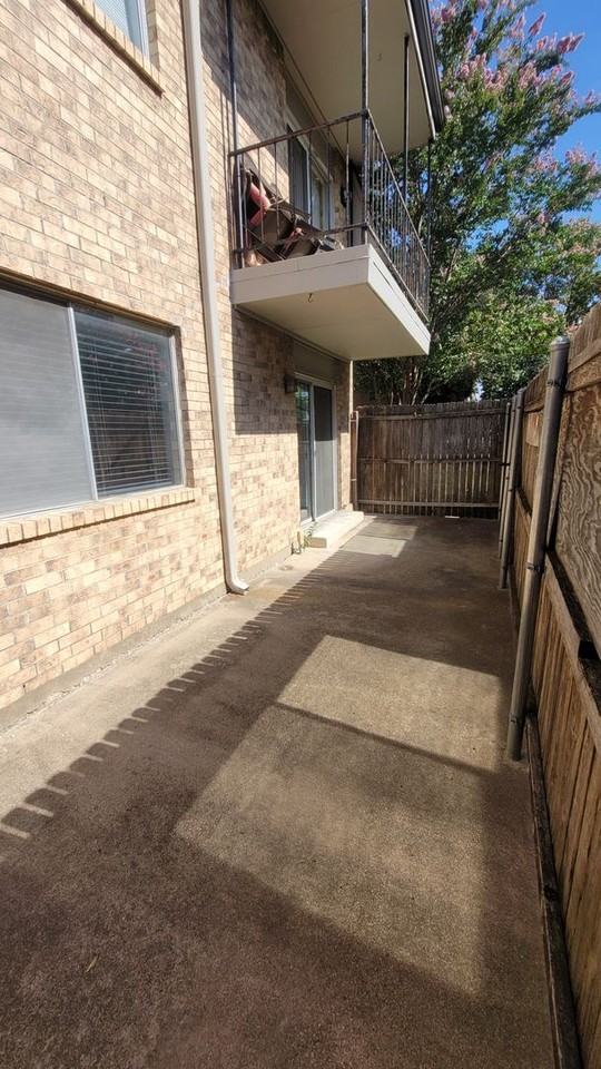 7903 Meadow Park Dr #103 - Photo 6 of 15