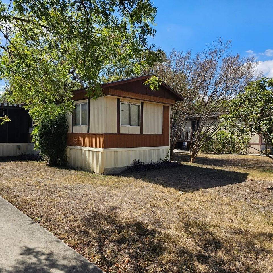 161 E Green Valley St - Photo 2 of 15