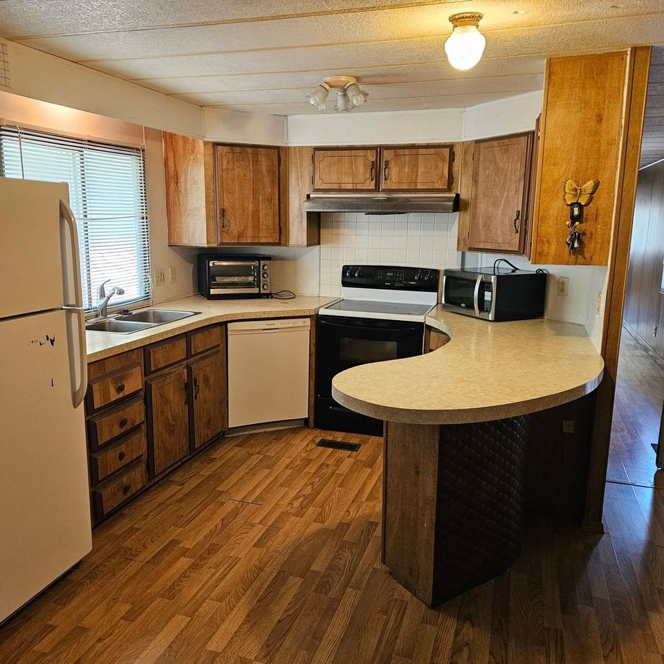 161 E Green Valley St - Photo 5 of 15