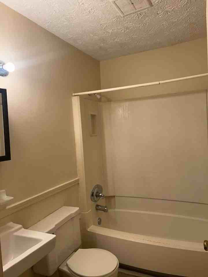 1809 Gerald Dr #E - Photo 7 of 11