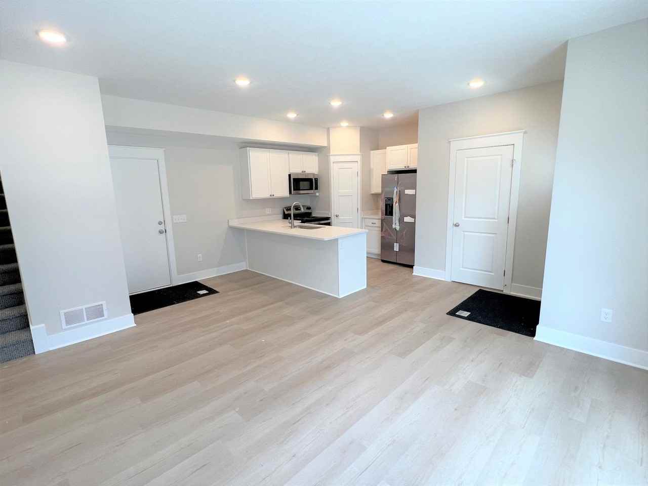 2112 Sherwood Ave - Photo 2 of 13