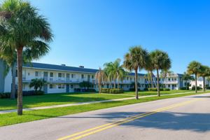 featured image of 1200 S Broadway