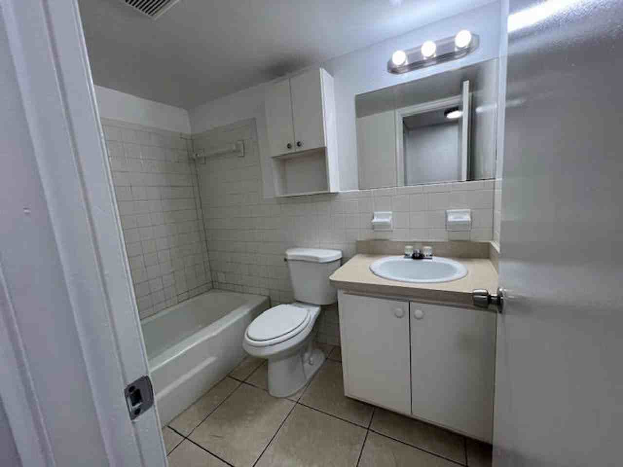 1200 S Broadway Lantana, FL 33462 - Photo 7 of 8