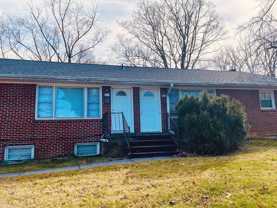 430 Roanoke St E - Photo 1 of 1