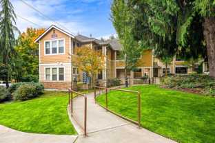 8535 Avondale Rd Ne - Photo 1 of 1