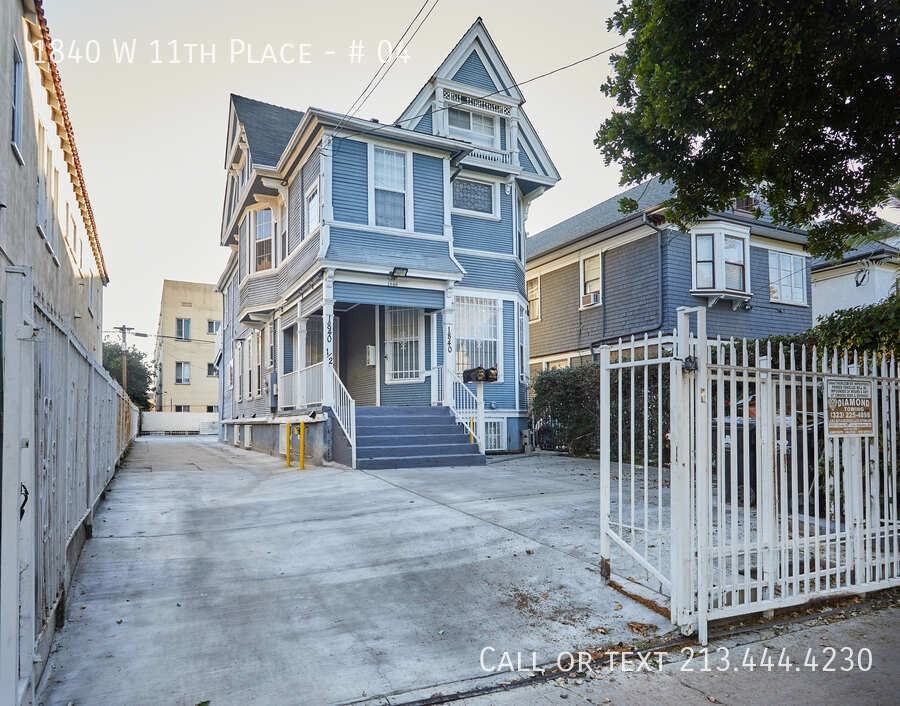 Victorian @ 11th Place - Photo 2 of 14