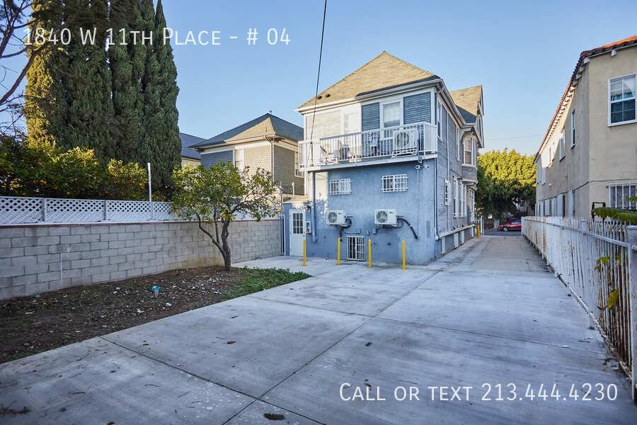 Victorian @ 11th Place - Photo 4 of 14