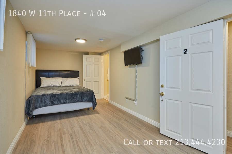 Victorian @ 11th Place - Photo 6 of 14