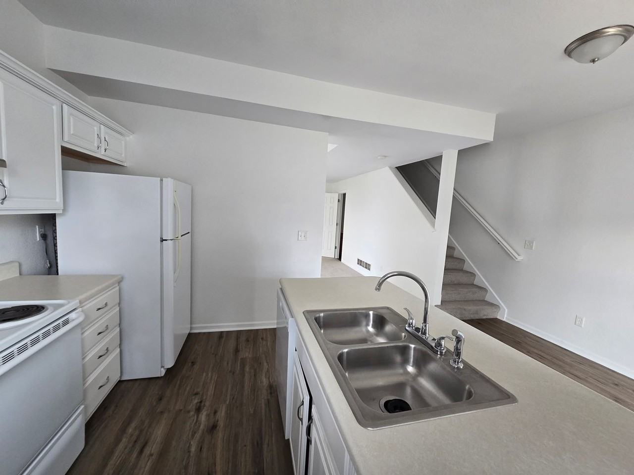 237 North 6th Terrace - Photo 2 of 25