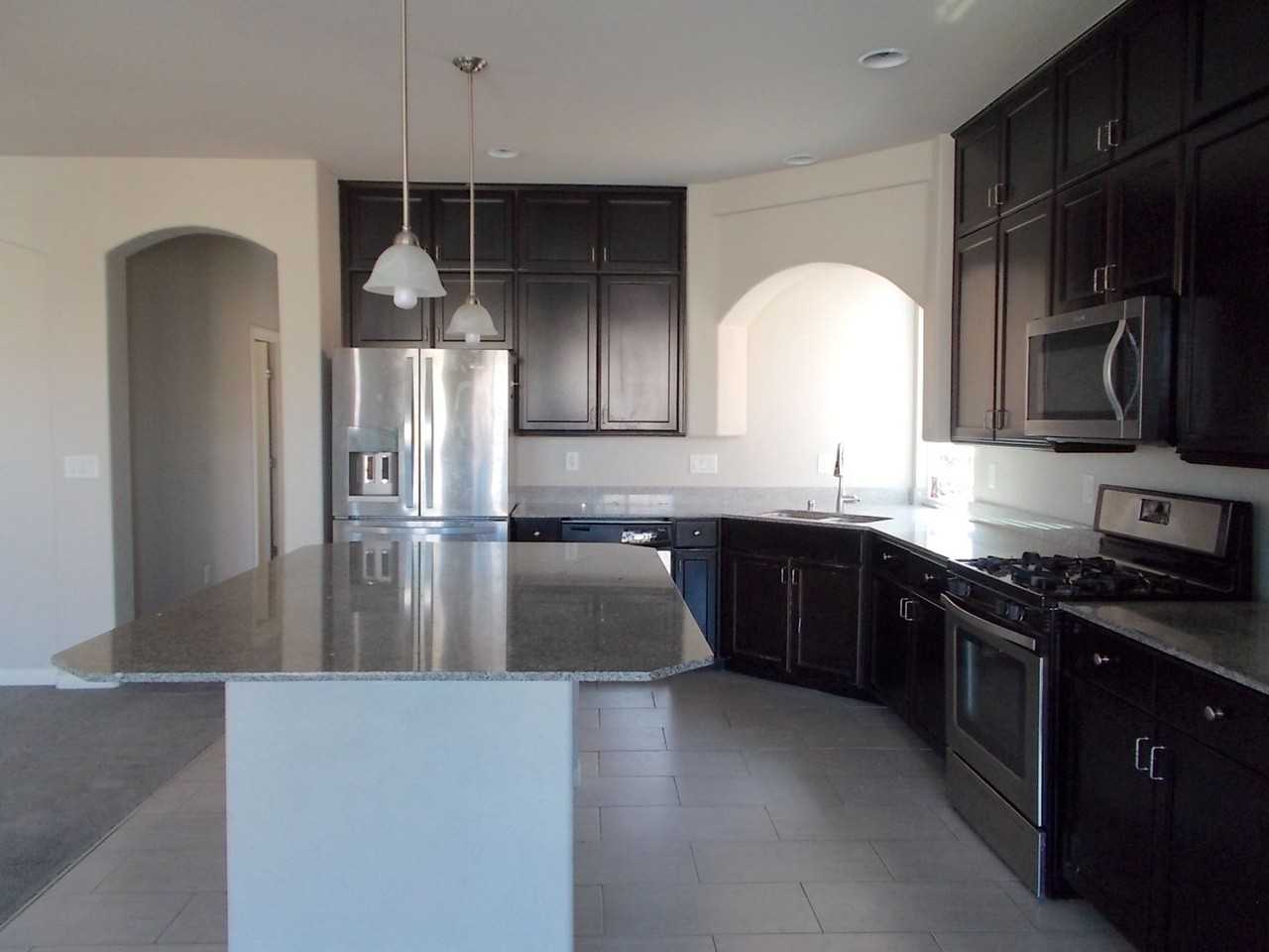 8228 Sorrel St - Photo 4 of 24