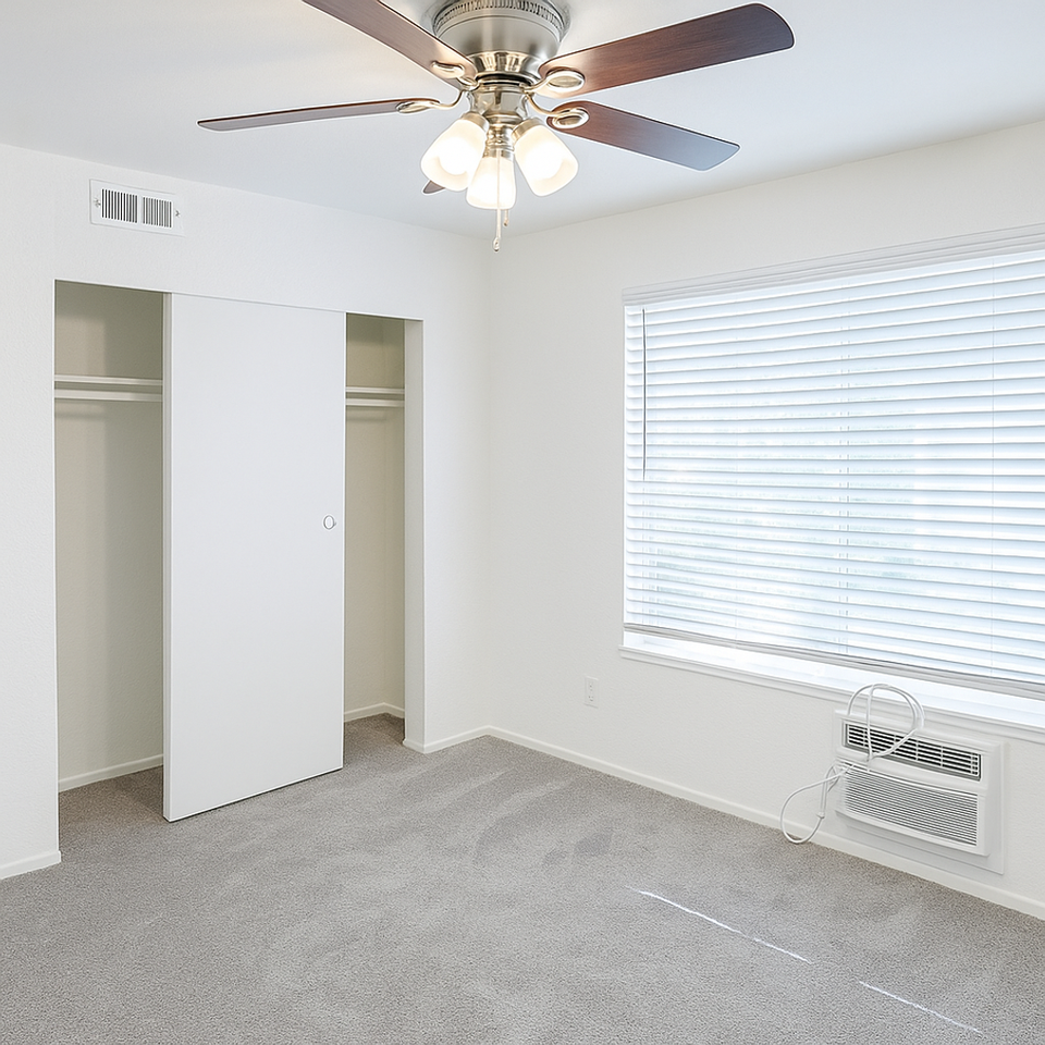 872 W 500 S - Photo 5 of 7