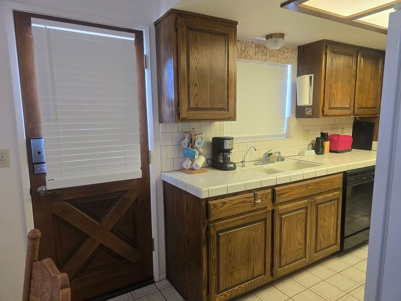 1789 Riverside Dr - Photo 5 of 38