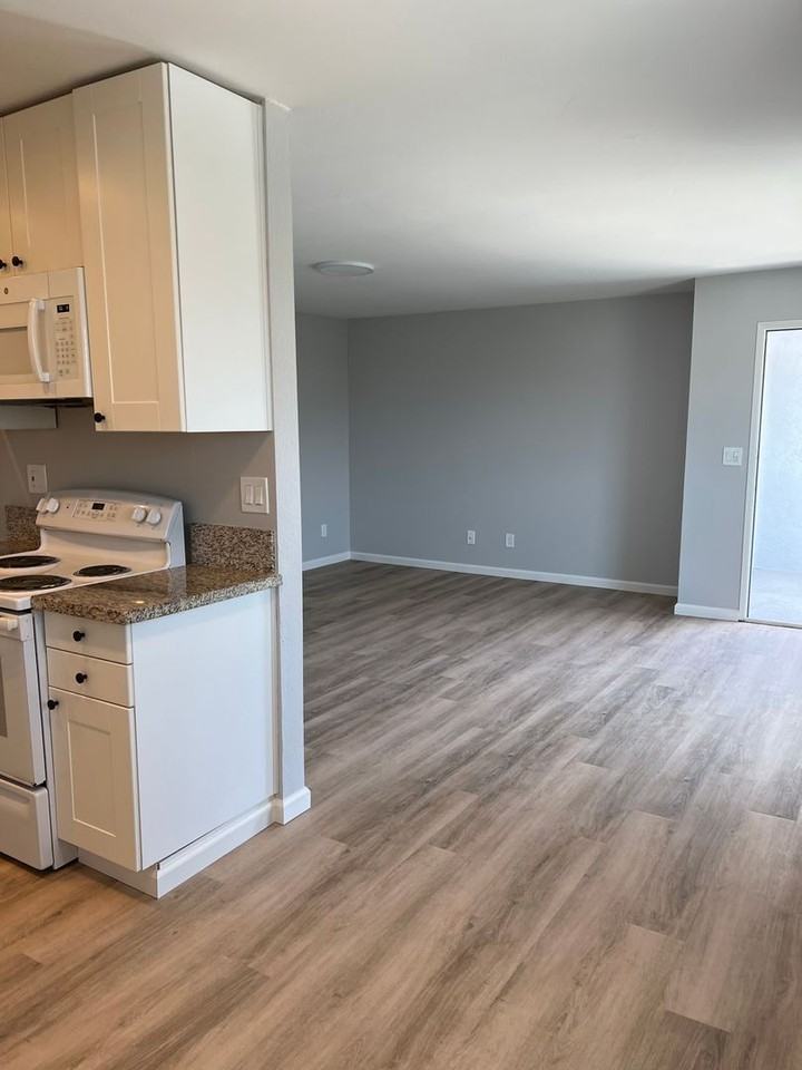 951 North Vulcan Avenue - Photo 4 of 22