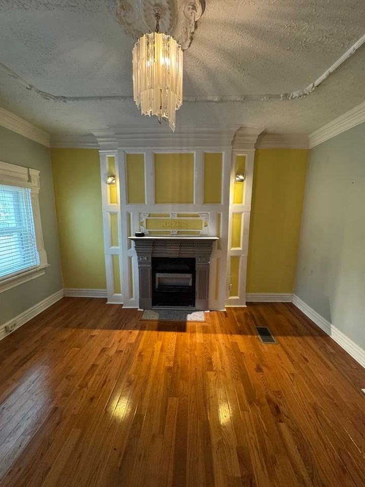 5424 Harrison St - Photo 5 of 39