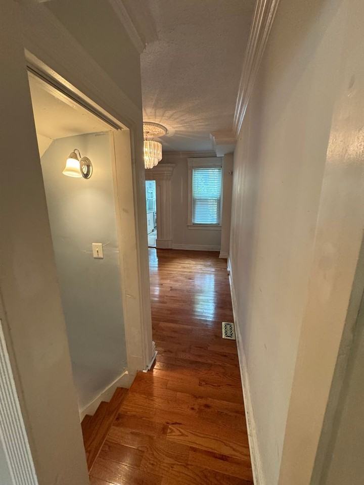 5424 Harrison St - Photo 7 of 39