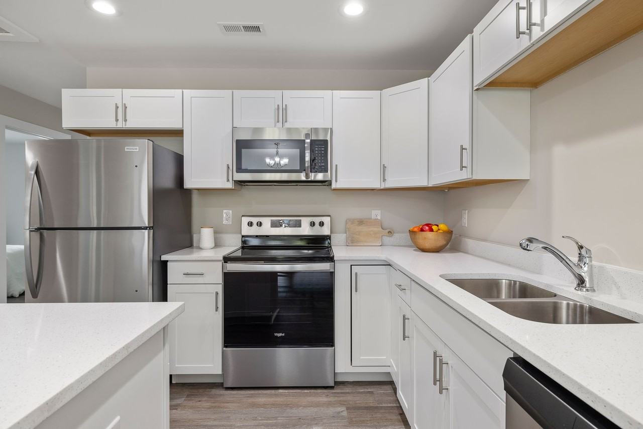 Sunset Acres - Photo 4 of 24