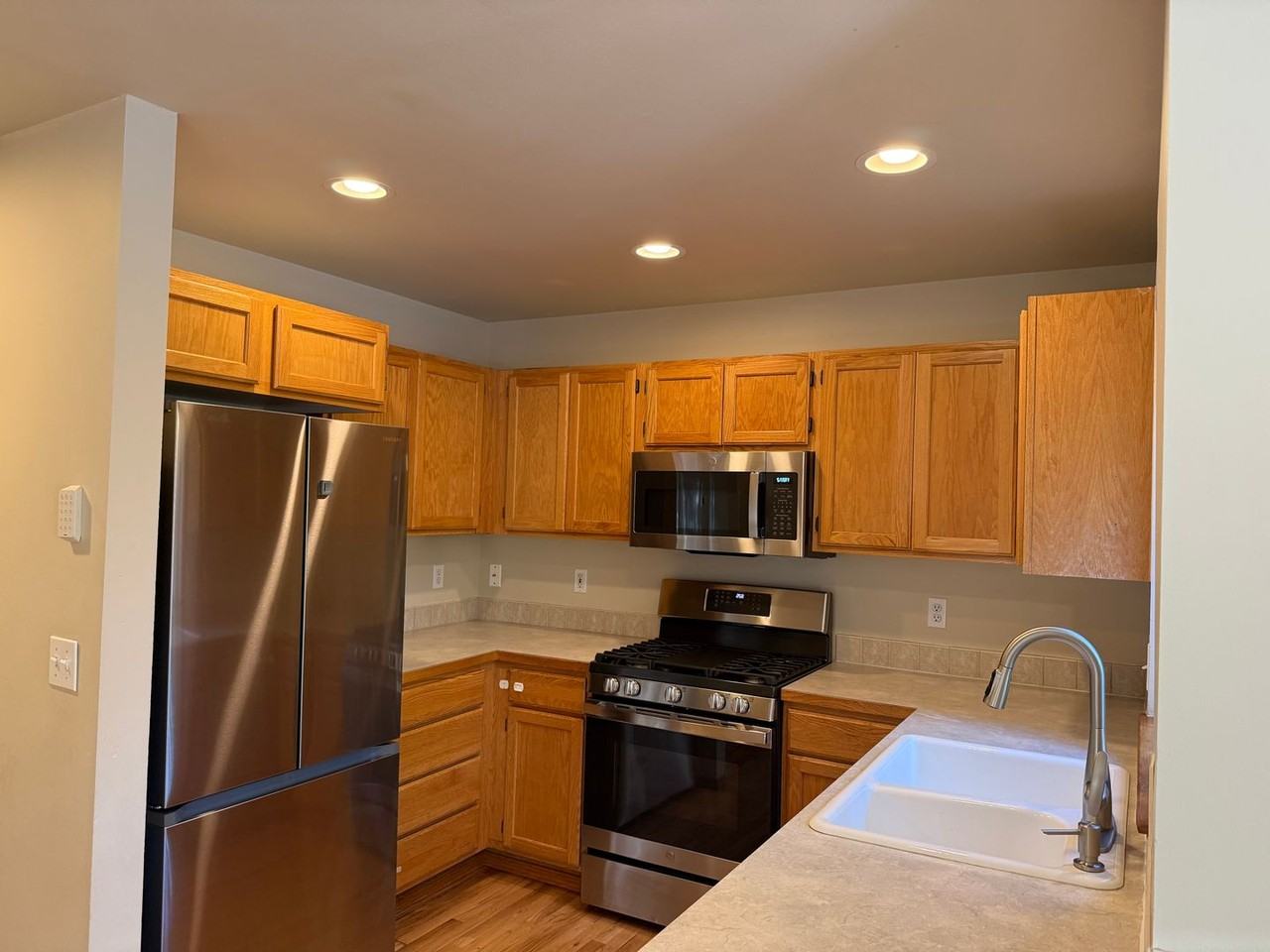 15416 51st Pl W - Photo 3 of 15