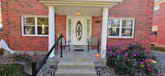 121 McArthur Dr - Photo 1 of 1