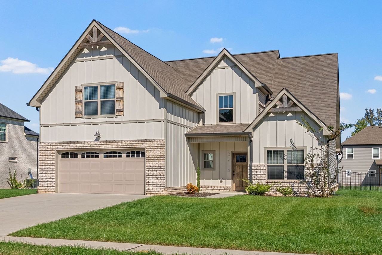 573 Bowden Dr - Photo 3 of 48