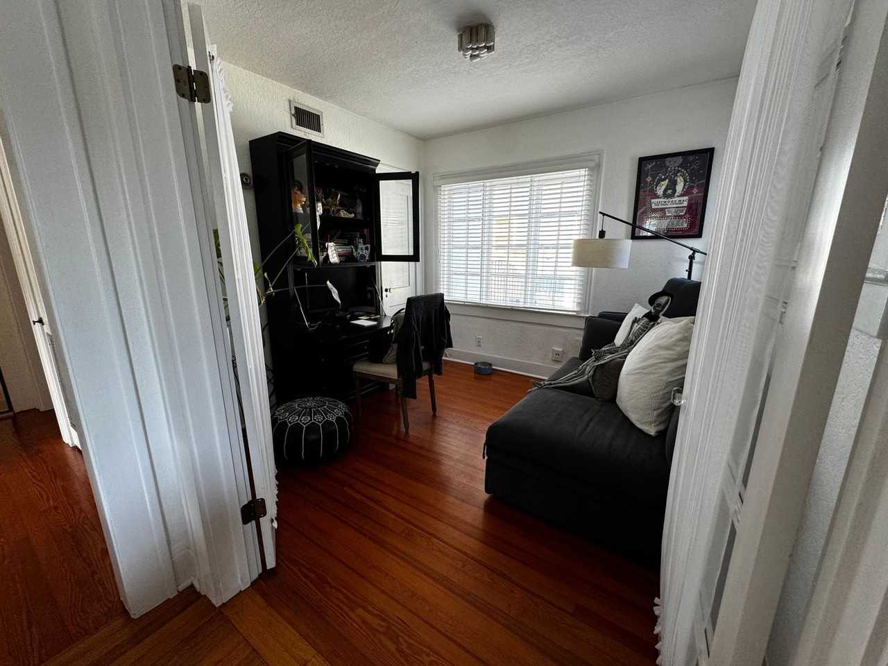 1819 E Central Blvd - Photo 3 of 20