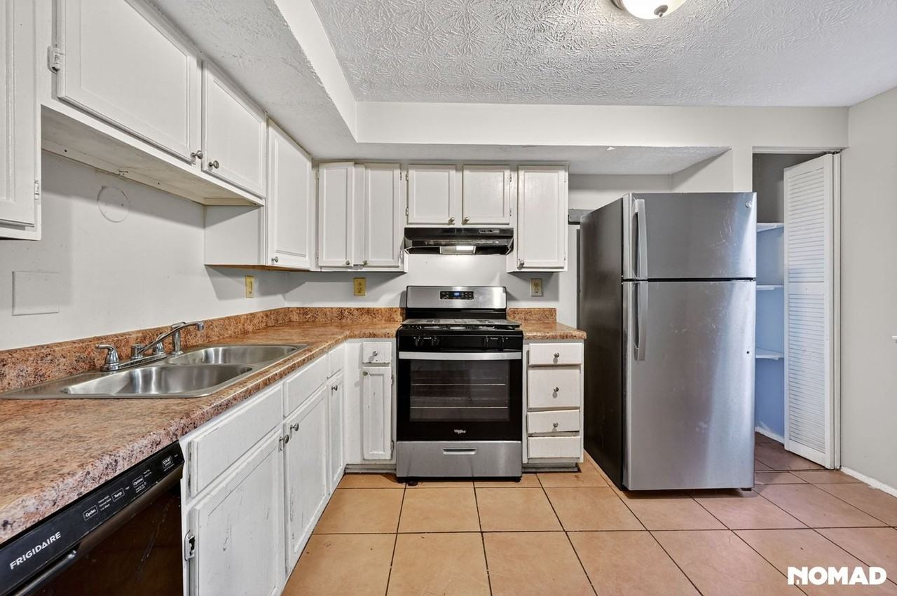 2319 Wingfoot Pl - Photo 4 of 22