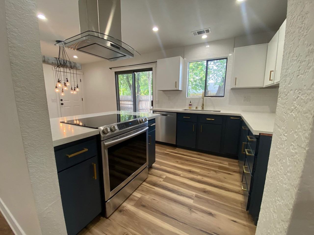 1200 Hawthorne Ave #01 - Photo 5 of 17