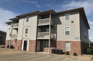 featured image of 1718 R T Dunn Dr