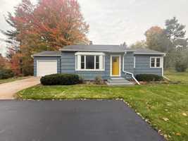 featured image of 104 N 36th Ave