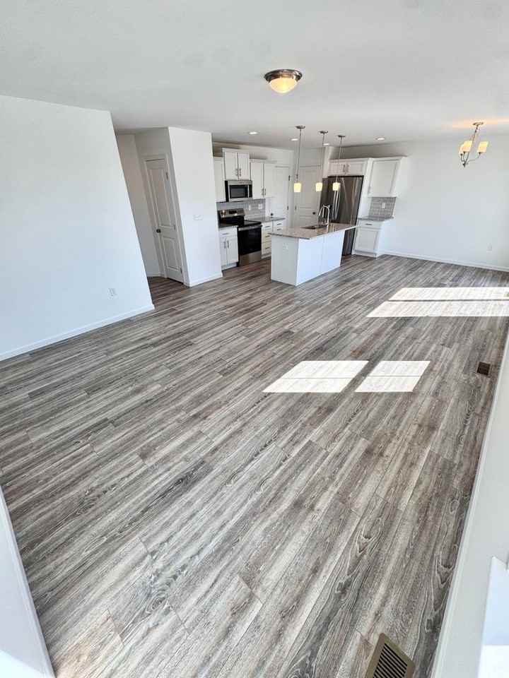 3244 Eisenhower Drive - Photo 7 of 22