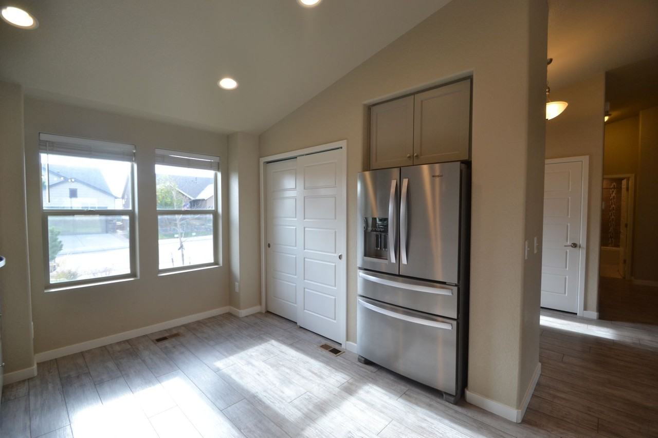 2332 Pelican Bay Drive - Photo 5 of 26