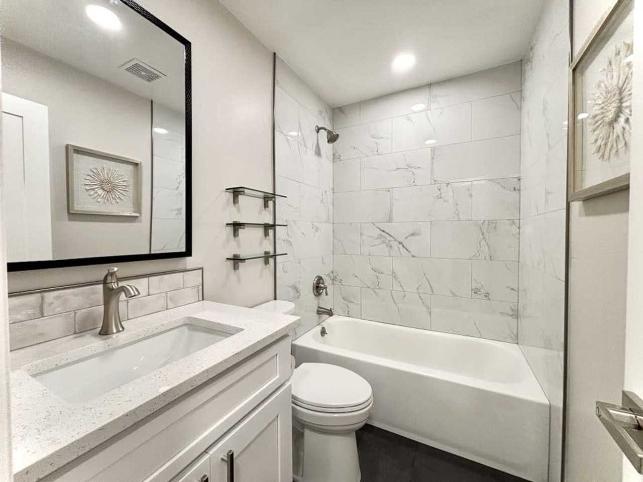 4885 Eisenhower Dr - Photo 5 of 8