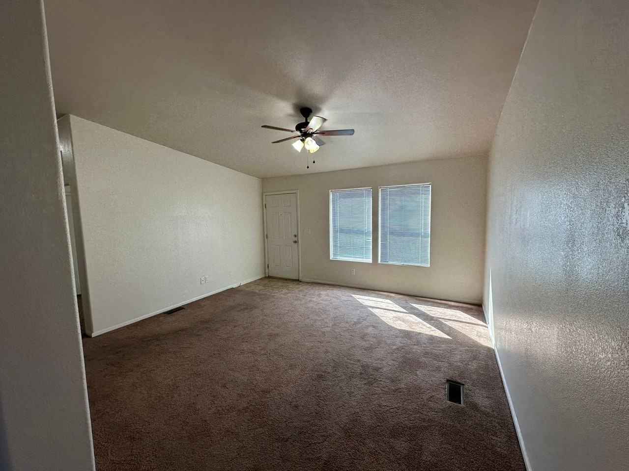 1210 W Mermod St - Photo 4 of 12