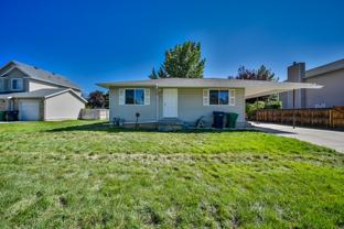 916 E Vics Rd #2 - Photo 1 of 1