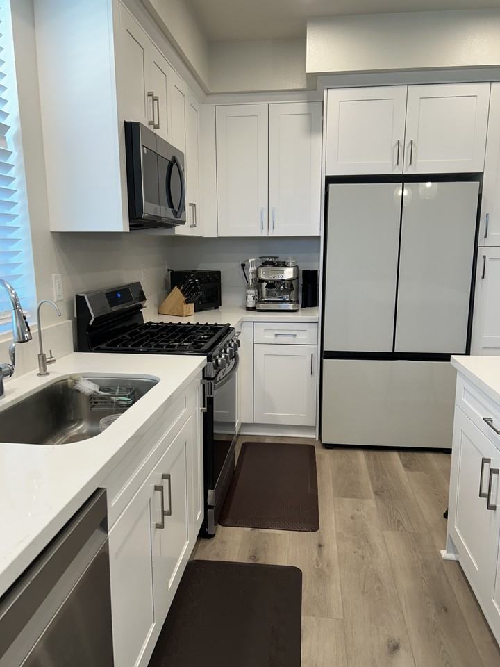 719 Winchester Dr #719 - Photo 3 of 6