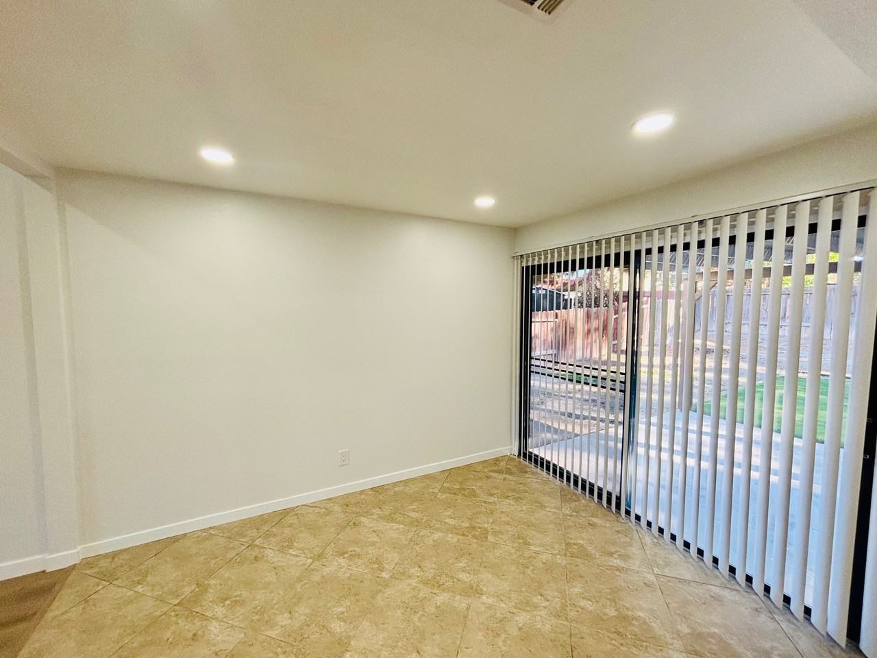 2730 West Avenue K 4 #NA - Photo 7 of 15