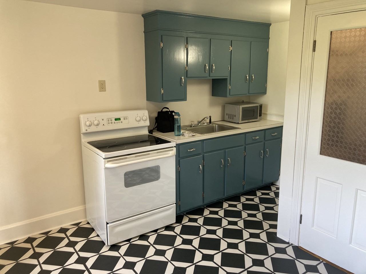 602 Main St #2 - Photo 5 of 11
