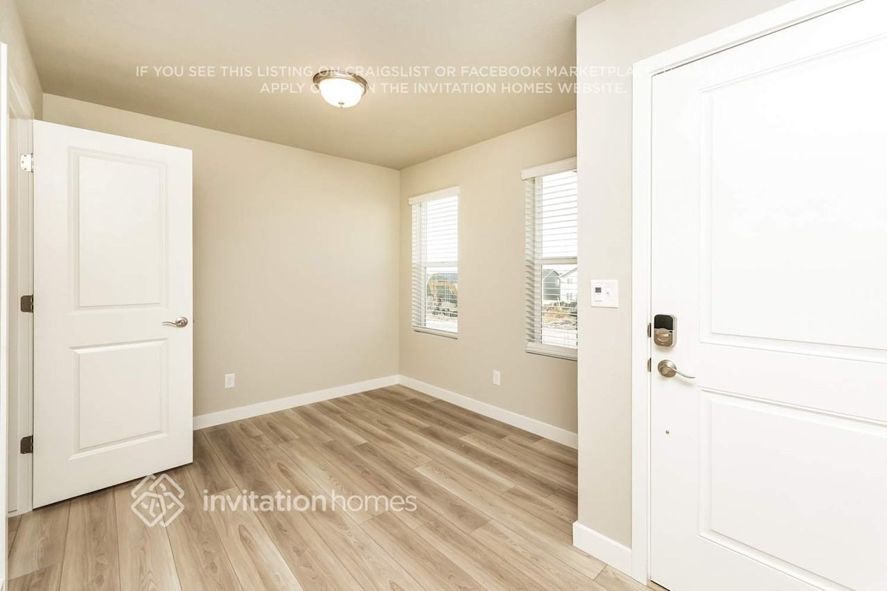 11851 Mission Peak Pl - Photo 4 of 18